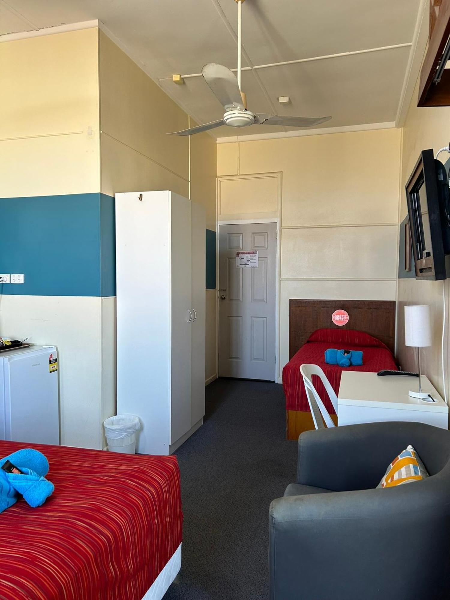 North Gregory Hotel 3*